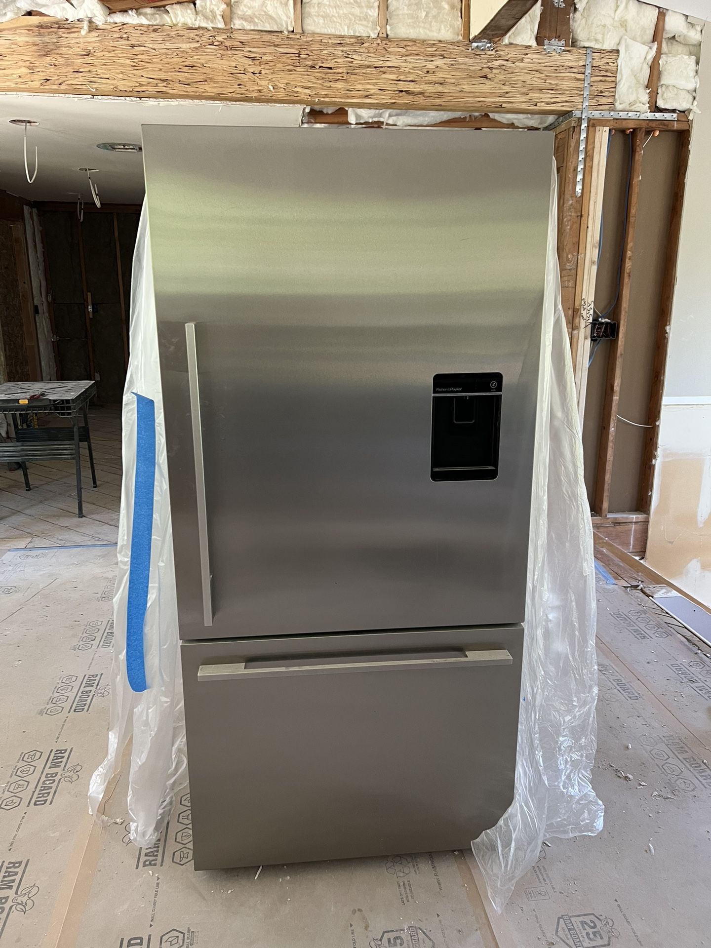 ⭐️⭐️⭐️Stainless Steel Built-In Refrigerator And Dishwasher!!!!