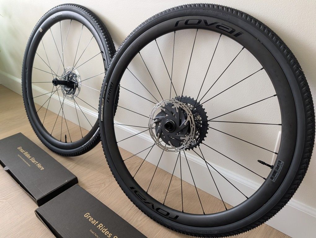 2025 Roval Terra CLX II, like new