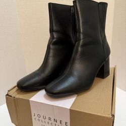 Journey Collection Maize Booties