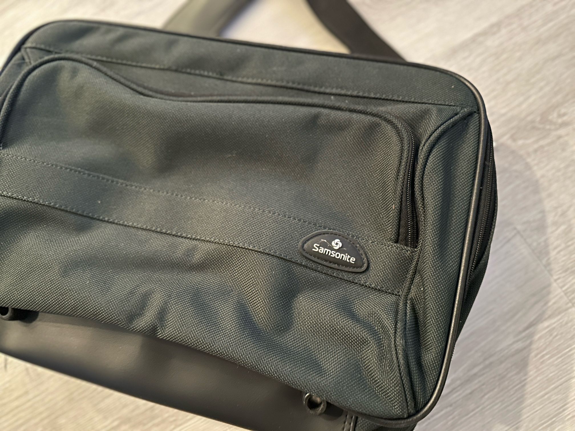 Samsonite Laptop Messenger Bag 