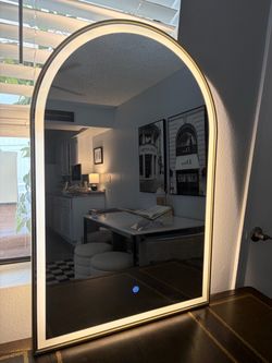 Light up mirror