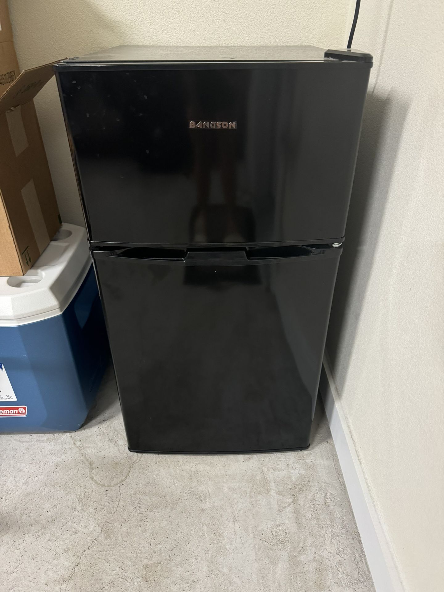 Mini Fridge