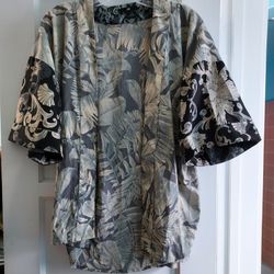 Size Small Short Sleeve Kimono