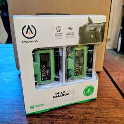 XBOX  One Play and Charge Kit