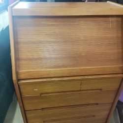 Beautiful Desk/ Dresser Vintage