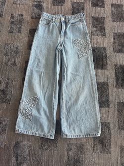 GAP jeans with butterfly appliqué - size 10