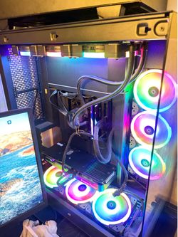 Custom Gaming PC | Ryzen 7 7800X3D | RX 9070 XT 16GB | 32GB DDR5 | 2TB Samsung 980 Pro  Price: $1,700 OBO