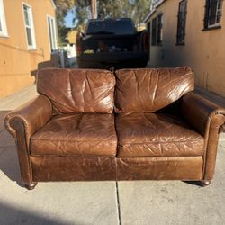 Restoration Hardware Lancaster Leather Sofa - 🚚