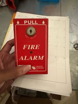 Silent Knight SD - 500 pull station
