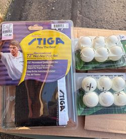 Ping Pong Table Top Recreational W/ 2 Package Of Balls