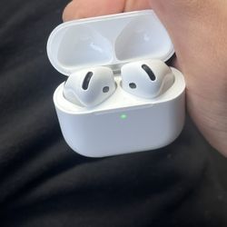 AirPod Series 4