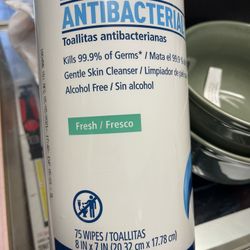 BOX OF 6 ANTIBACTERIAL WHIPES BETTER THAN CLOROX