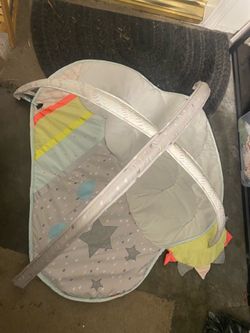 Tummy time play pad for baby