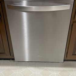 Dishwasher 