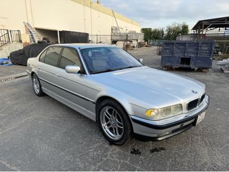2001 BMW 740iL