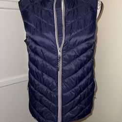 Gap Vest Primaloft Luxury Down Alternative M