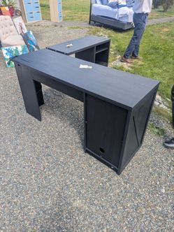 Black corner desk
