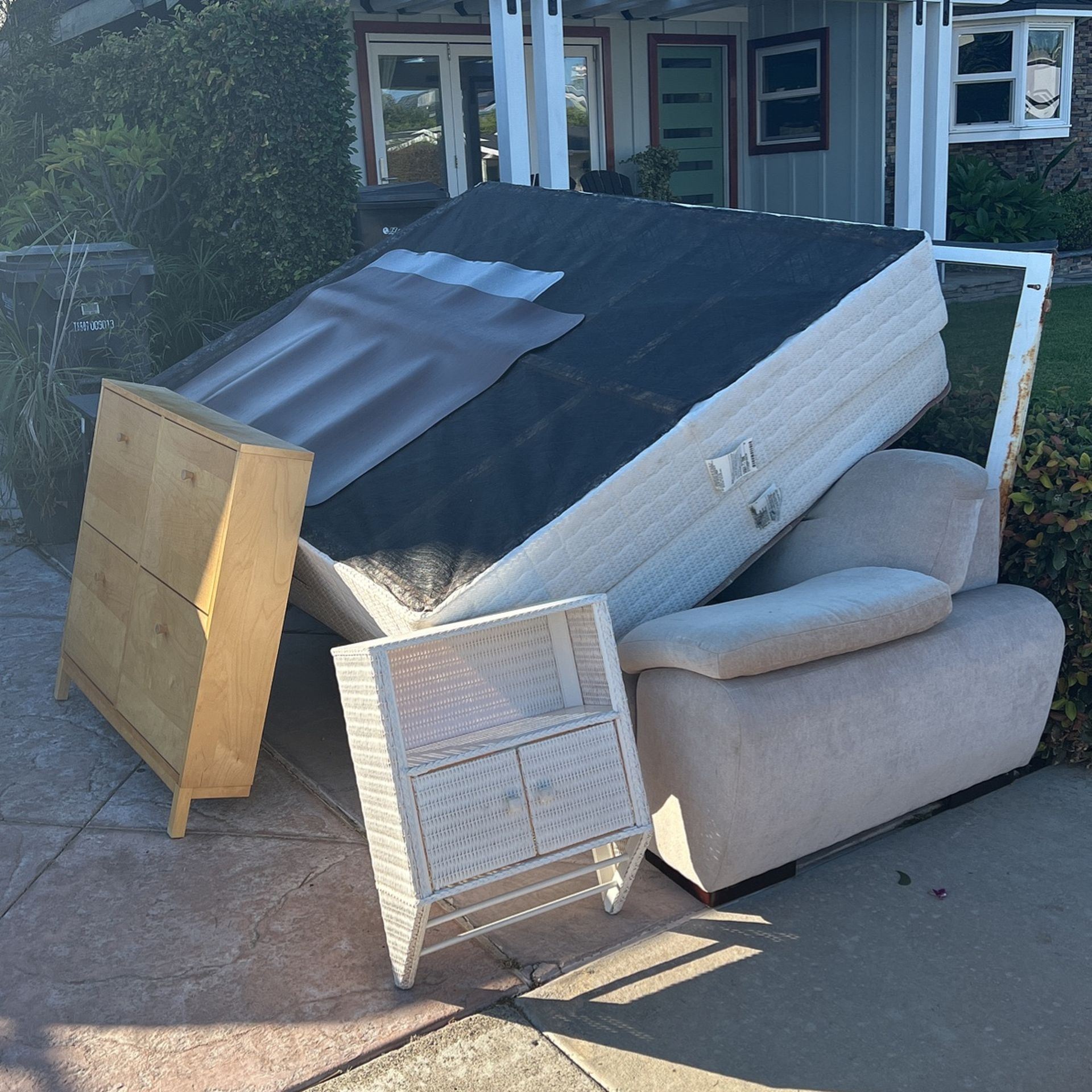 Bed, Couch, Mini Fridge, for Sale in Huntington Beach, CA