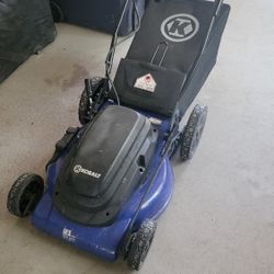 lawnmower 