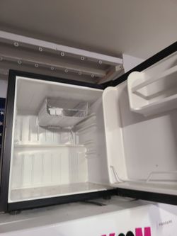 Mini fridge