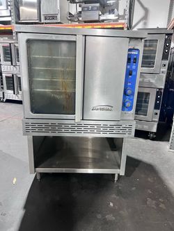 Single convection oven
