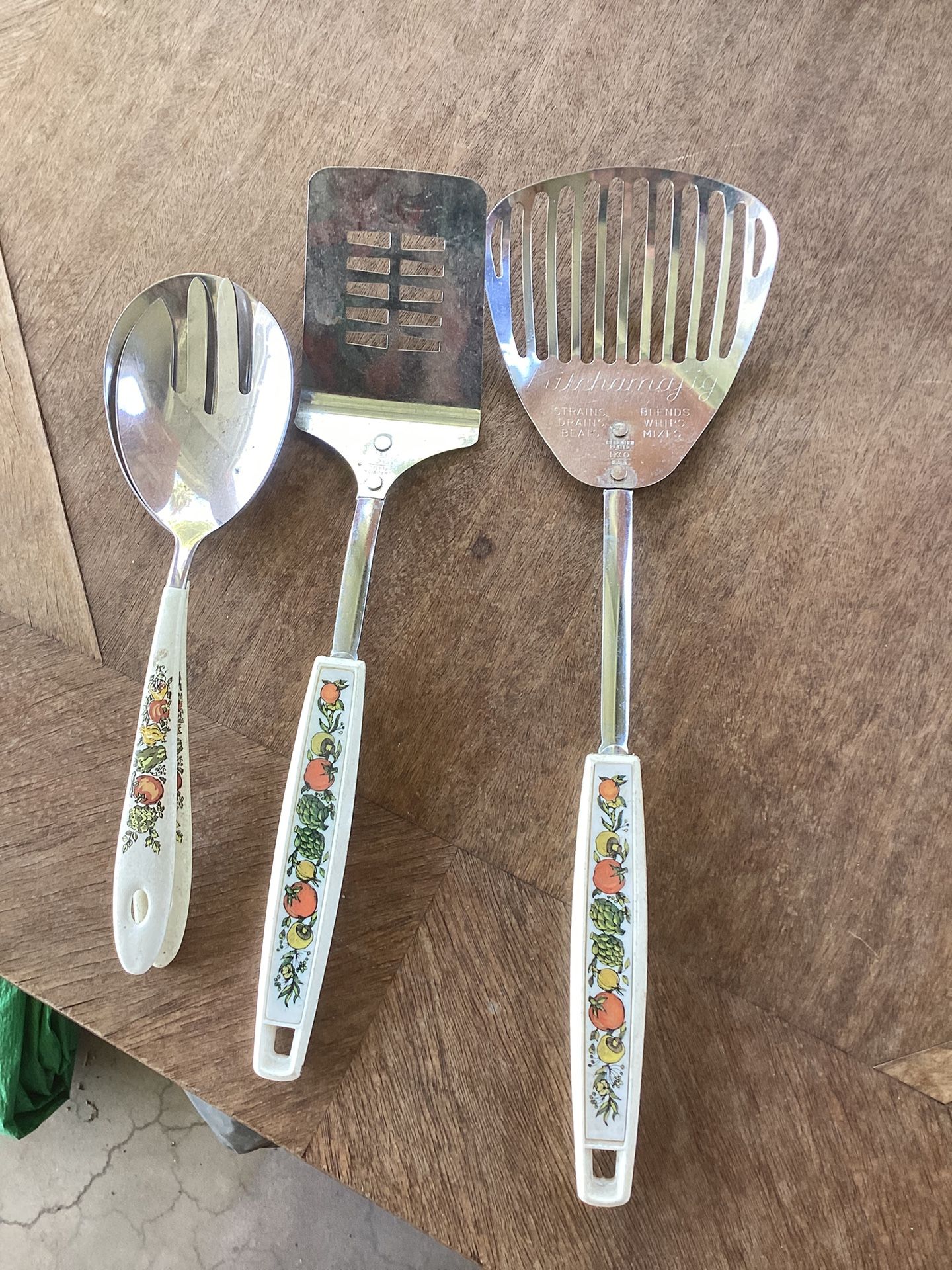 VINTAGE EKCO KITCHEN UTENSILS