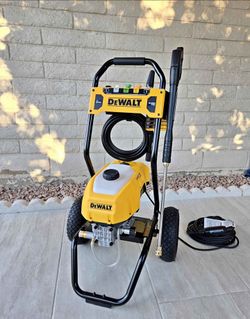 DeWALT Electric Pressure Washer 2400 PSI