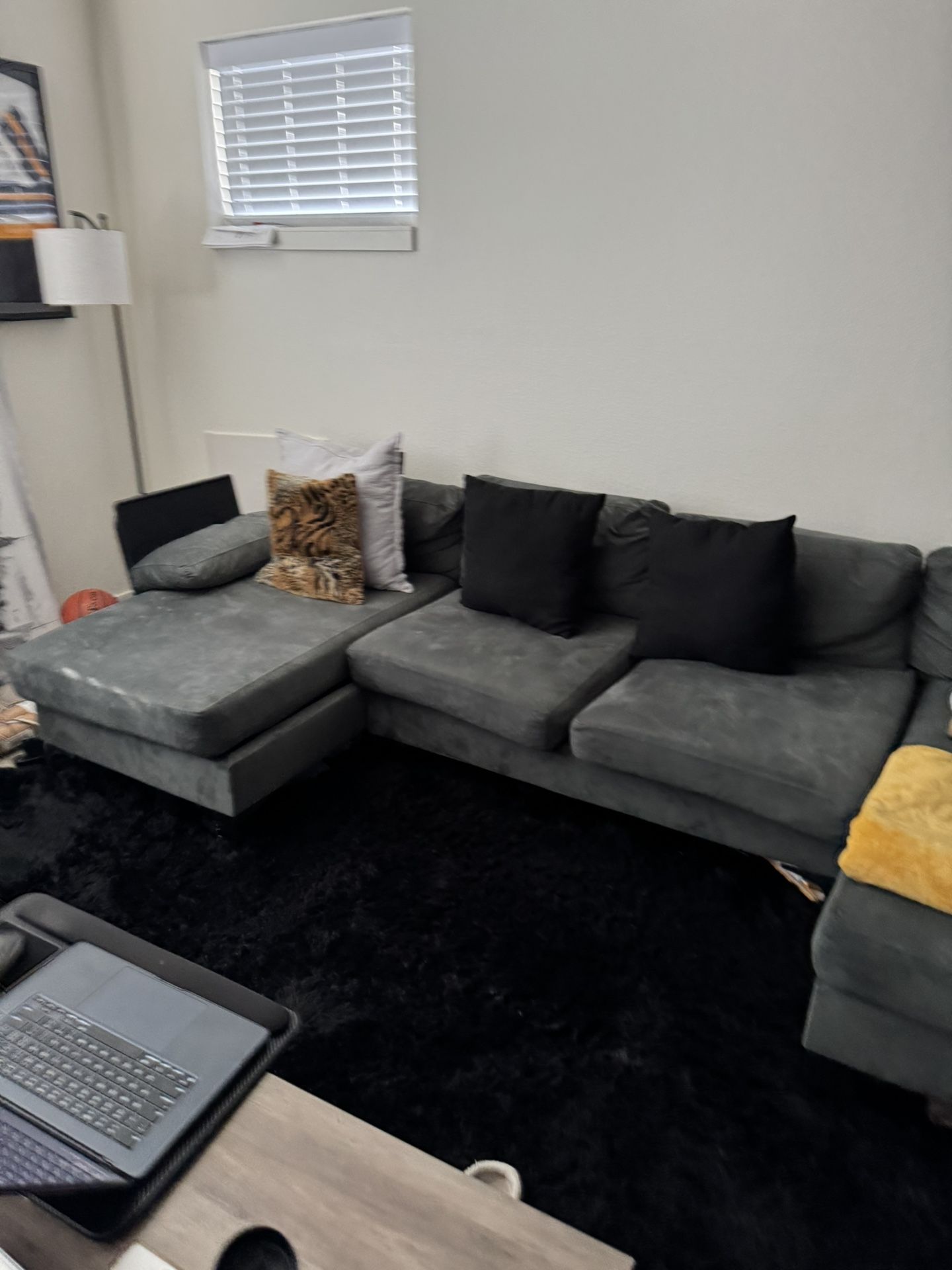COUCH GREAT DEAL - Sectional U-shaped
