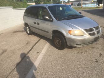 2005 Dodge Caravan