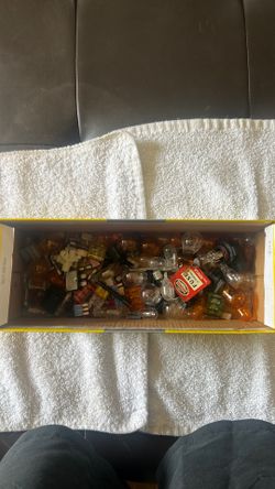 Miscellaneous fuses and bulbs