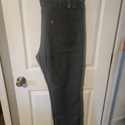 Levis Jeans 42x32