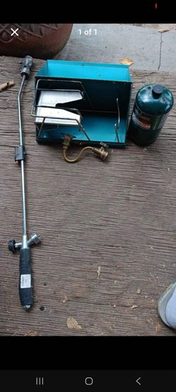 Camp Stove, Propane Torch, and Gas Canister Lot