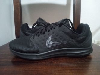 Like new Nike Downshifter size 9.5 Men's $35
