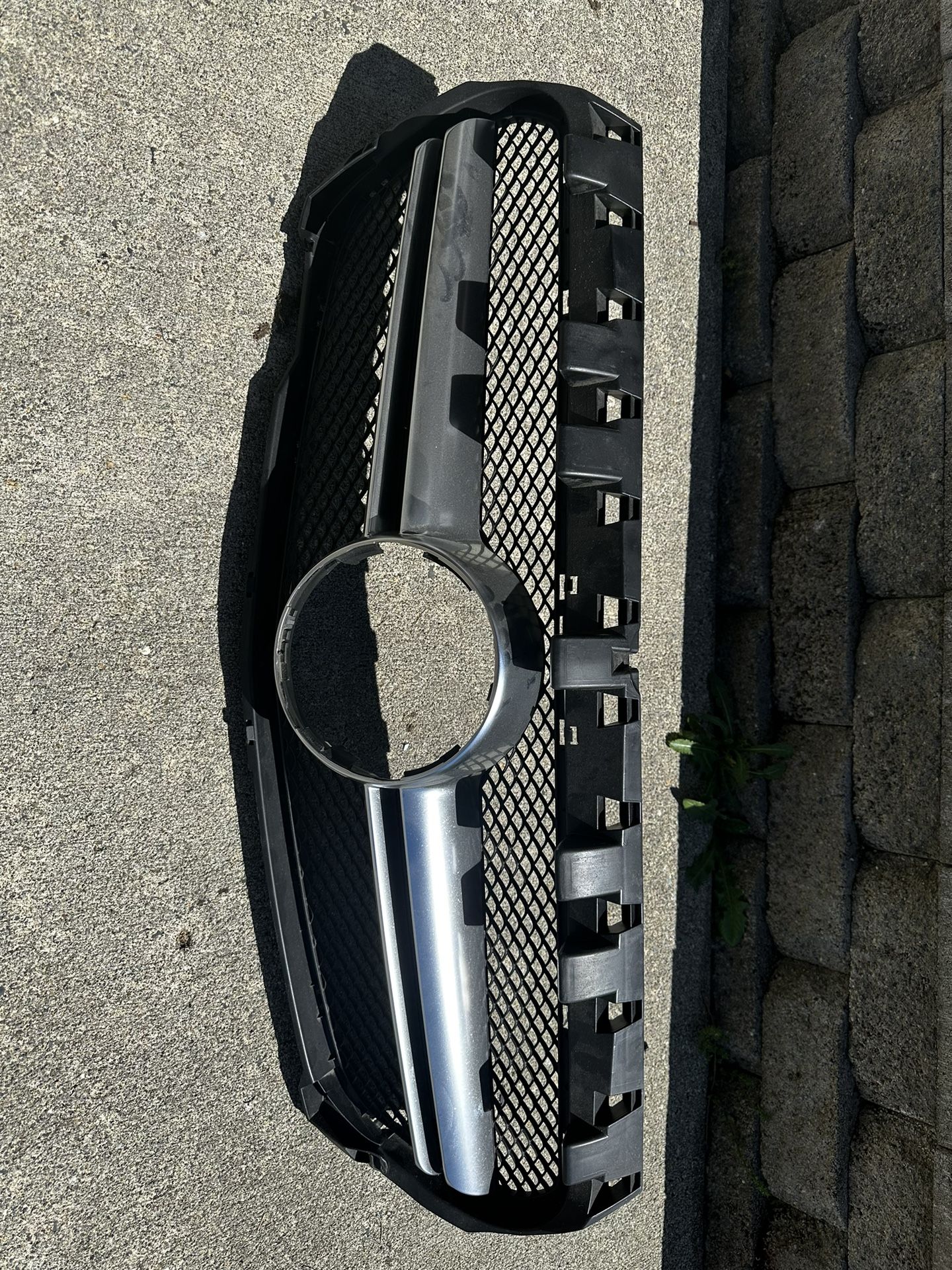 Mercedes Grille Grill OEM A 11(contact info removed)0