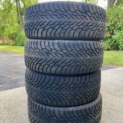 Hakkapeliitta Nokian R3 Winter Snow Tires - 225/45R19 - Used Set of 4