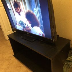 ENTERTAINMENT TV STAND ( TV NOT FOR SALE )