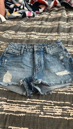 Arizona size 5 shorts