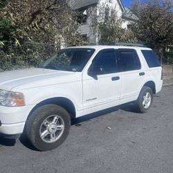 2005 Ford Explorer