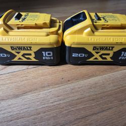 2 - 20v 10amp Dewalt Batteries Like New