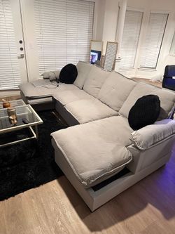Sectional couch