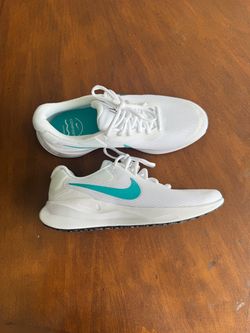 Brand new Size 9 Nike Revolution 7 road running shoes in  White/Pure Platinum/Dusty Cactus