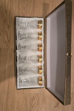 Glasses for wine