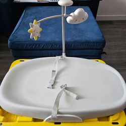 Skip hop changing pad