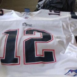 Large Tom Brady Patriots Jersey 