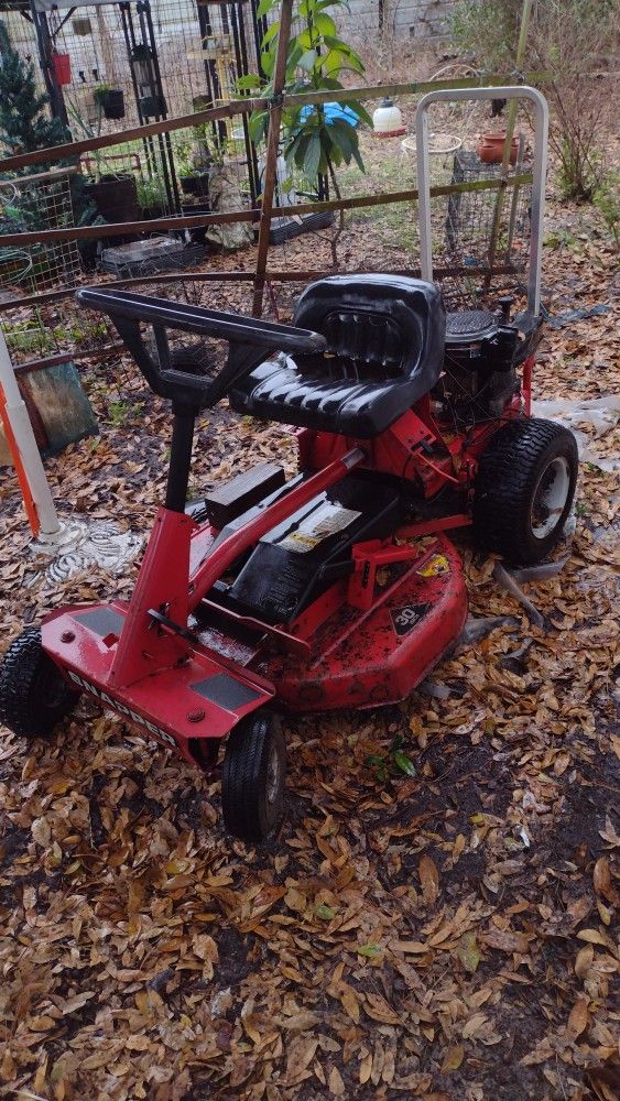 Old school snapper riding mower hot sale