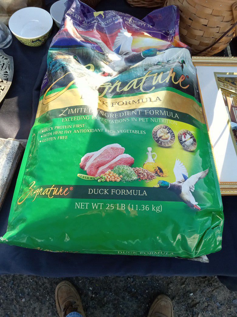 Zignature Duck Flavor Dog food