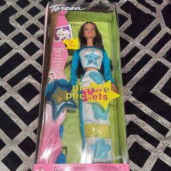 Vintage Barbie Picture Pockets Teresa Doll With Bonus Keychain Mattel 2001