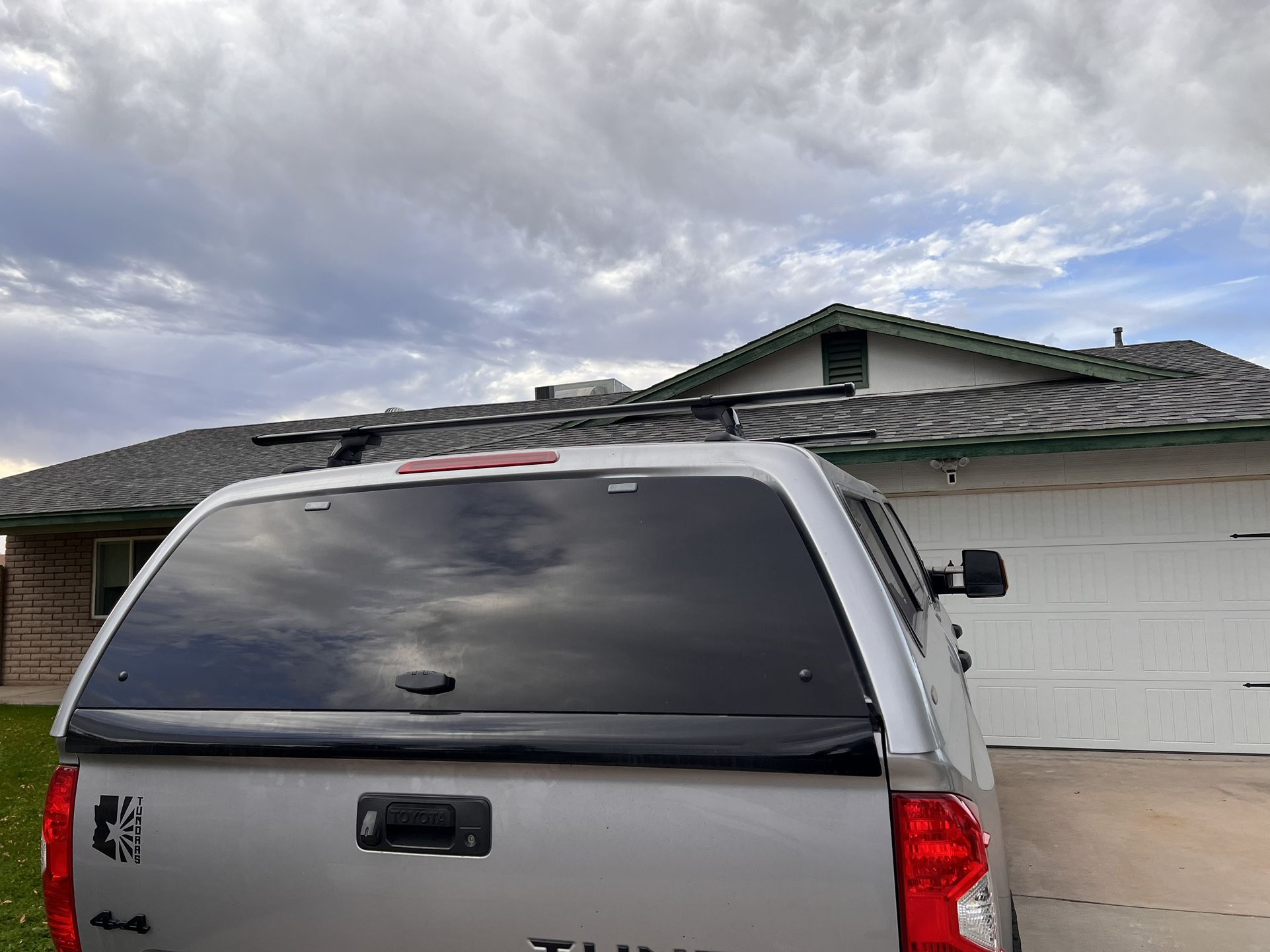 Tundra Snugtop Rebel for Sale in Phoenix, AZ OfferUp