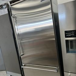 VIKING BUILT IN REFRIGERATOR STAINLESS STEEL CUSTOMER RETURN WORKING EXCELLENT!!!!!