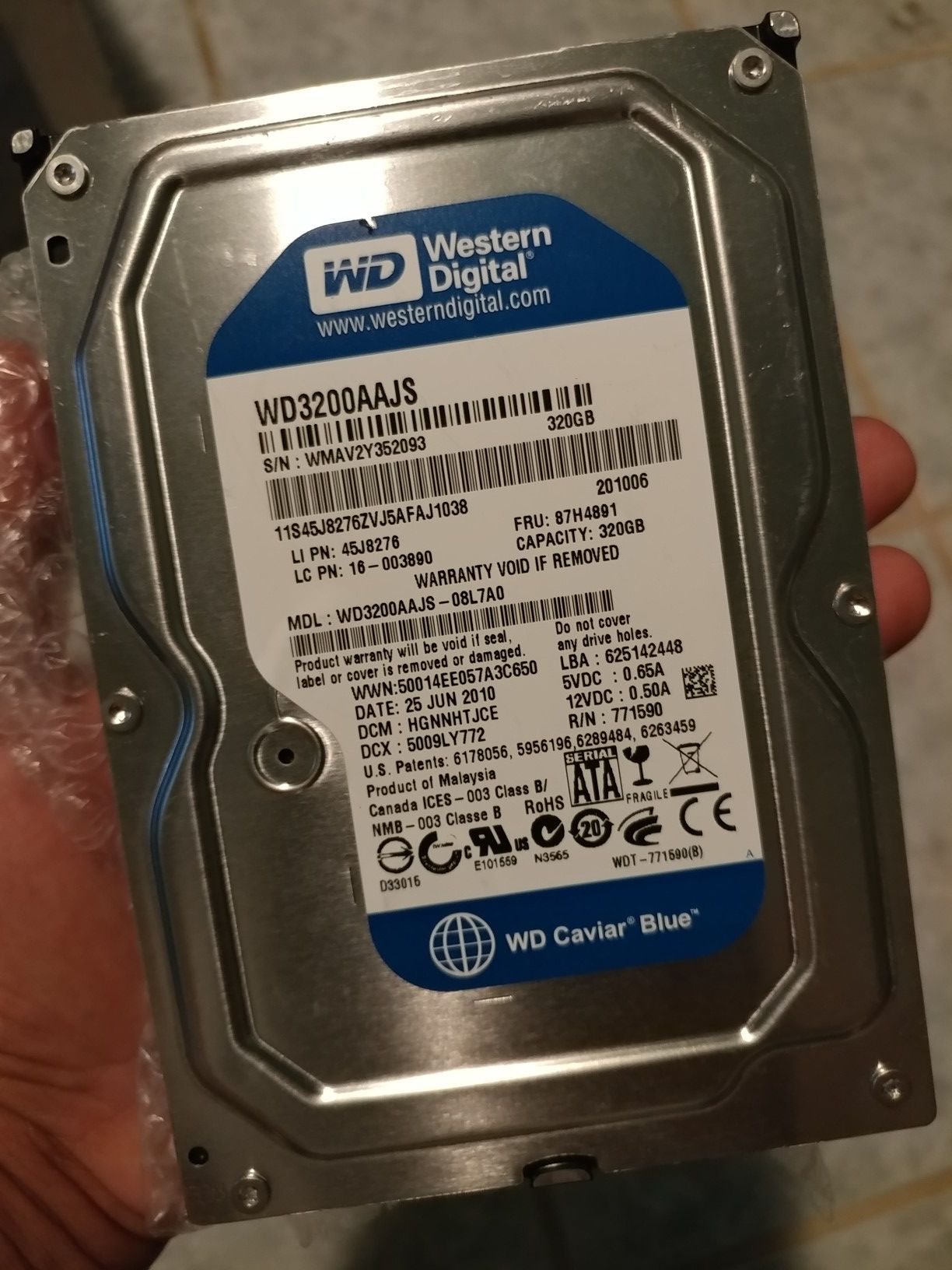 *DESKTOP HARD DRIVE* 320GB WESTERN DIGITAL SATA HD